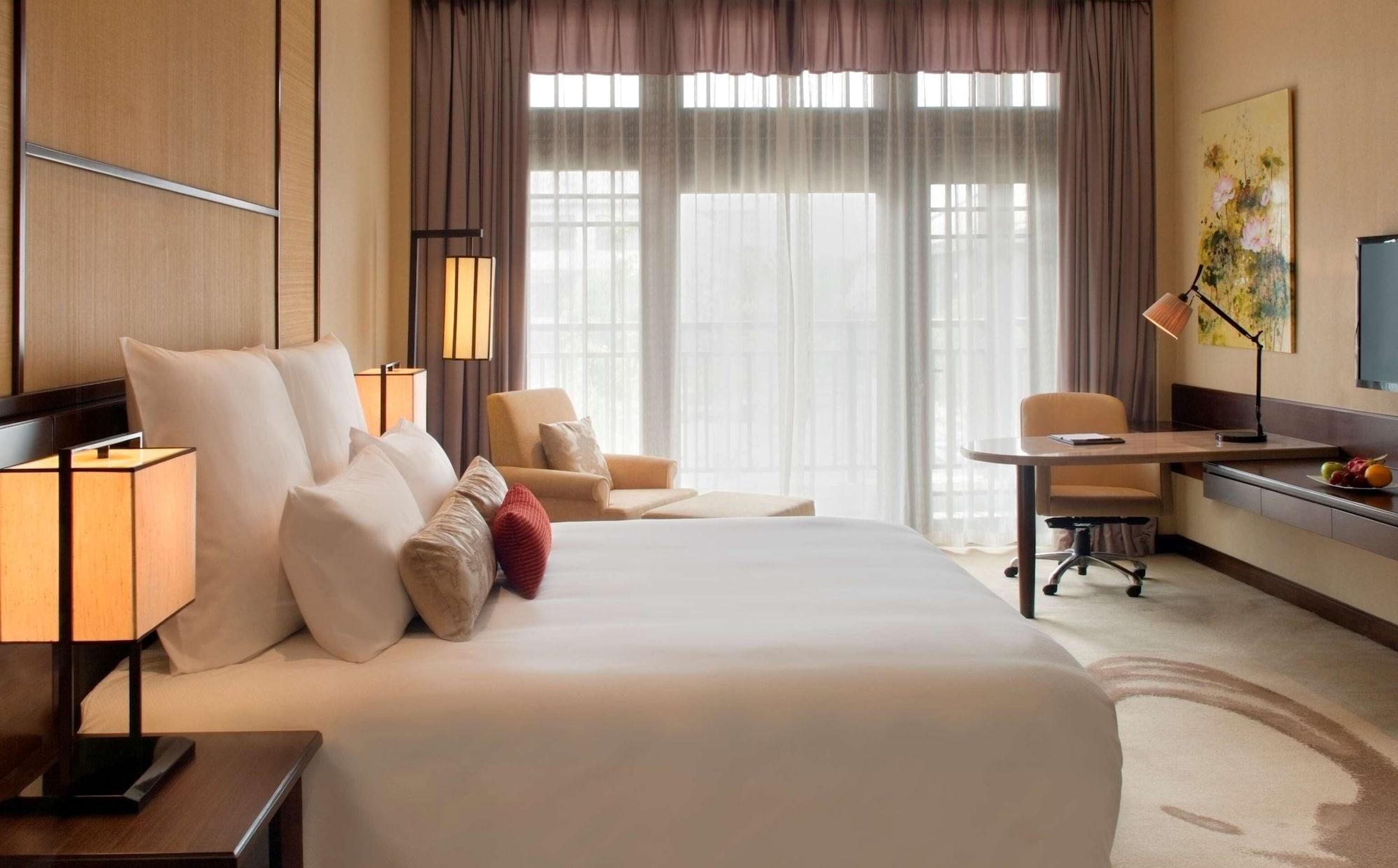 Radisson Blu Resort Wetland Park Wuxi  Bagian luar foto