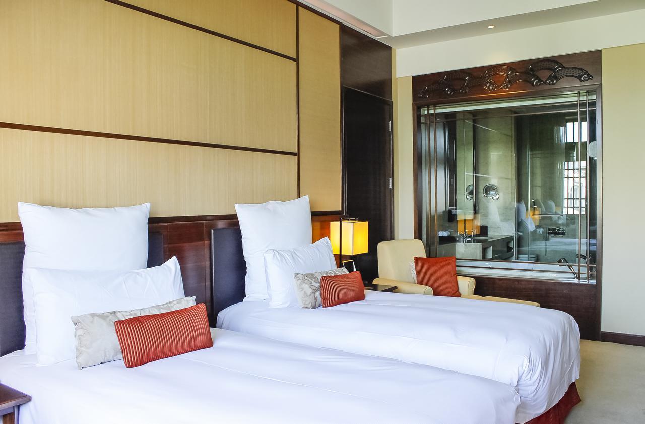Radisson Blu Resort Wetland Park Wuxi  Bagian luar foto
